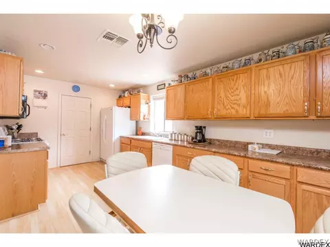 3952 E Potter Ave, Kingman, AZ 86409 photo 4