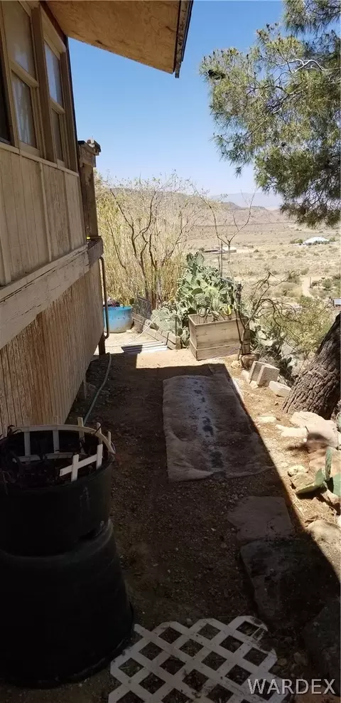 1948 E Falcon Valley Rd, Kingman, AZ 86409 photo 6