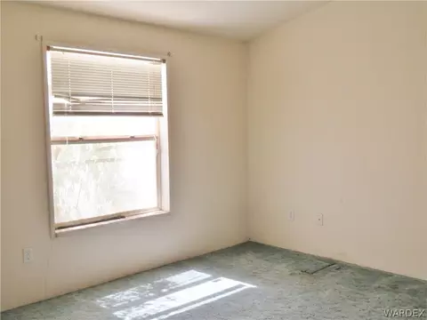 585 E Beverly Ave, Kingman, AZ 86401 photo 19