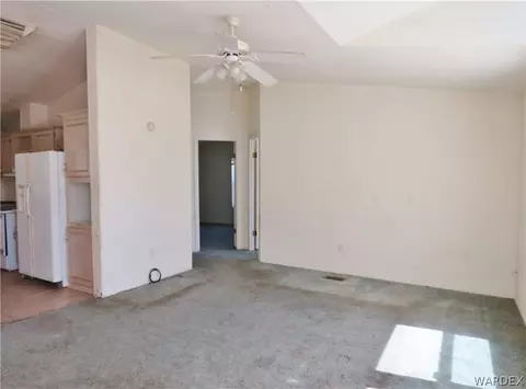 585 E Beverly Ave, Kingman, AZ 86401 photo 8
