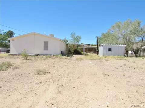 585 E Beverly Ave, Kingman, AZ 86401 photo 3