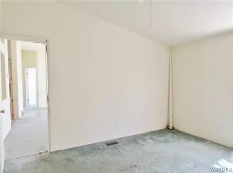 585 E Beverly Ave, Kingman, AZ 86401 photo 18