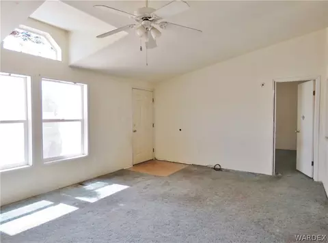 585 E Beverly Ave, Kingman, AZ 86401 photo 25