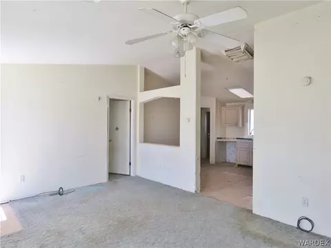 585 E Beverly Ave, Kingman, AZ 86401 photo 17