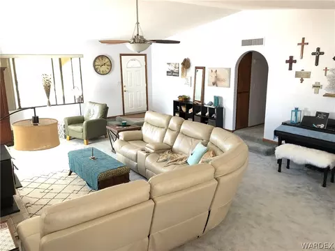 2140 E Greasewood Dr, Kingman, AZ 86409 photo 3