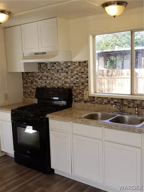 2140 E Snavely Ave, Kingman, AZ 86409 photo 3