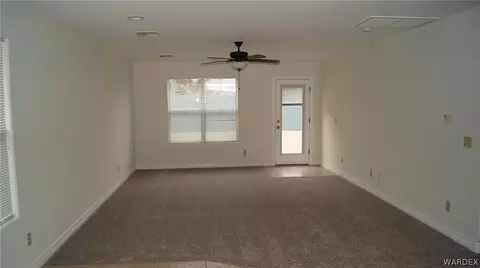 935 Mountain View Dr, Kingman, AZ 86409 photo 4