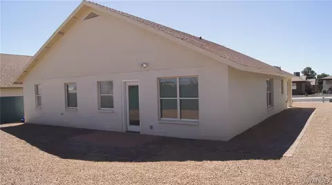 935 Mountain View Dr, Kingman, AZ 86409 photo 3