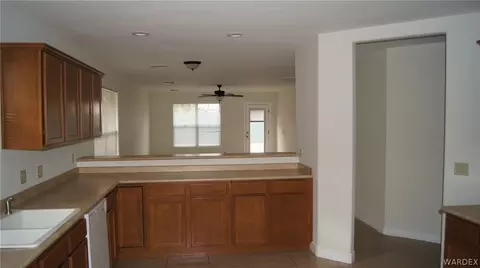 935 Mountain View Dr, Kingman, AZ 86409 photo 22