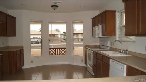935 Mountain View Dr, Kingman, AZ 86409 photo 23