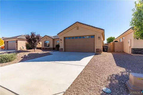 3976 E Mcvicar Ave, Kingman, AZ 86409 photo 2
