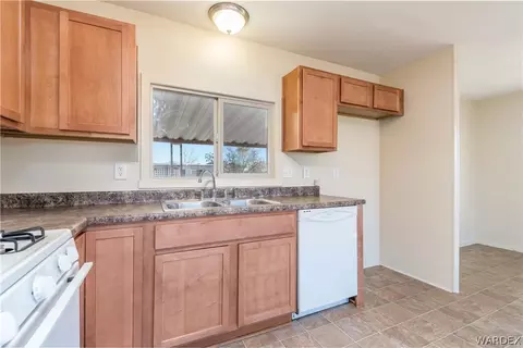 3211 E Carver Ave, Kingman, AZ 86409 photo 7