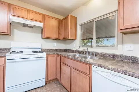 3211 E Carver Ave, Kingman, AZ 86409 photo 8