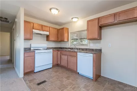 3211 E Carver Ave, Kingman, AZ 86409 photo 6