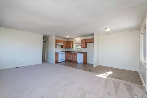 3211 E Carver Ave, Kingman, AZ 86409 photo 3