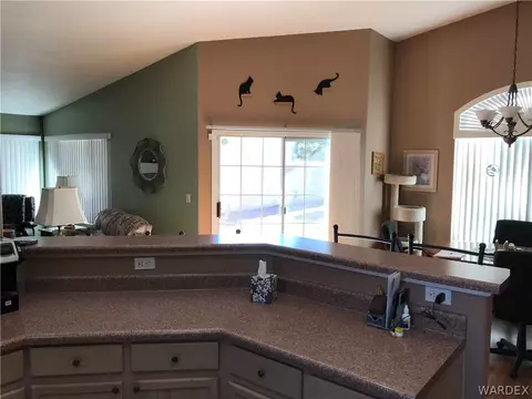 3932 E Packard Ave, Kingman, AZ 86409 photo 8