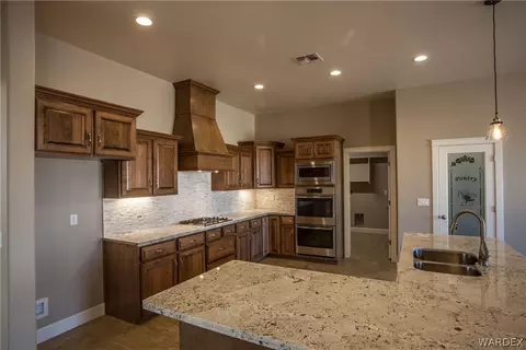2065 Comanche Dr, Kingman, AZ 86401 photo 10
