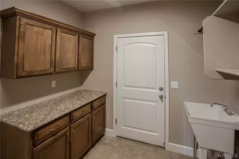 2065 Comanche Dr, Kingman, AZ 86401 photo 13