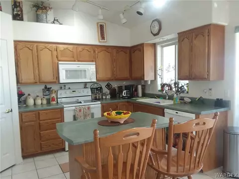 7663 E Oxbow Dr, Kingman, AZ 86401 photo 3