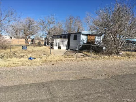 3935 E Ryan Ave, Kingman, AZ 86409 photo 2