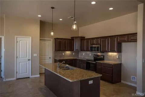 2100 Comanche Dr, Kingman, AZ 86401 photo 16