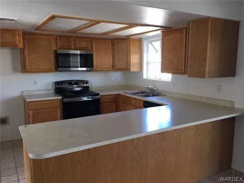 3859 E Packard Ave, Kingman, AZ 86409 photo 2