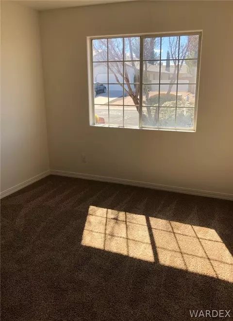 3859 E Packard Ave, Kingman, AZ 86409 photo 9