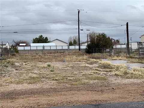 3039 E Devlin Ave, Kingman, AZ 86409 photo 1