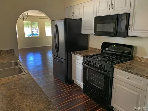 1605 John L Ave, Kingman, AZ 86409 photo 2