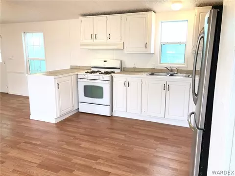 2875 E Packard Ave, Kingman, AZ 86409 photo 9