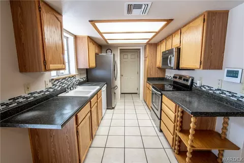 2255 E Mcvicar Ave, Kingman, AZ 86409 photo 8