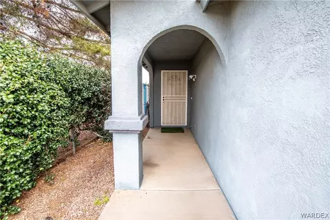 2255 E Mcvicar Ave, Kingman, AZ 86409 photo 2