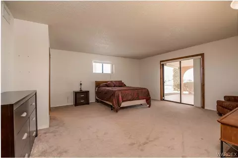 7857 E Saddleback Dr, Kingman, AZ 86401 photo 9