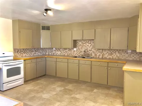 3594 E Ryan Ave, Kingman, AZ 86409 photo 18