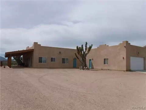 840 W Haystack Dr, Meadview, AZ 86444 photo 4