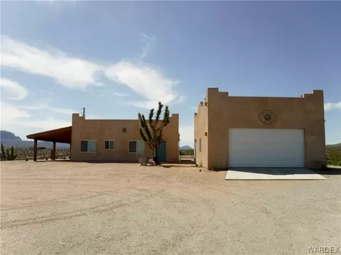 840 W Haystack Dr, Meadview, AZ 86444 photo 3
