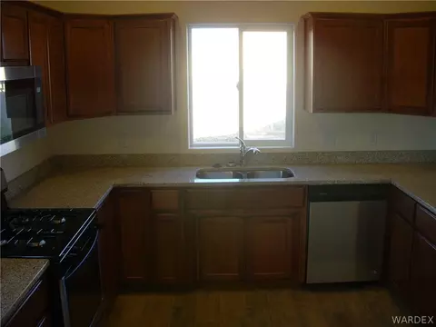 3355 N Apache St, Kingman, AZ 86401 photo 9