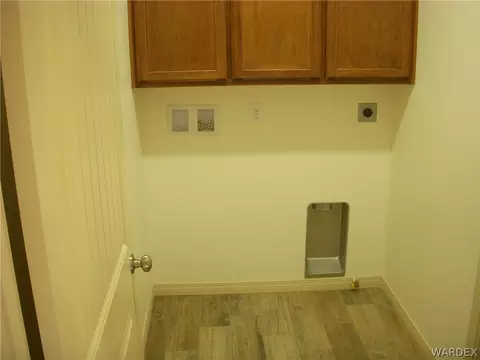 3355 N Apache St, Kingman, AZ 86401 photo 2