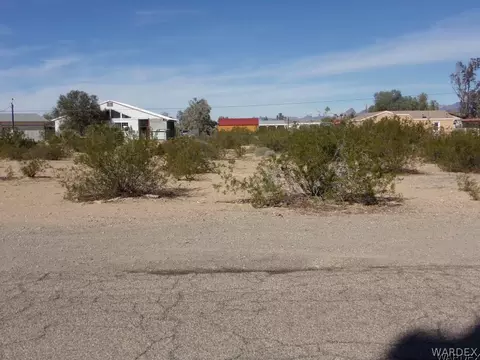 5471 E Coconino Dr, Topockgolden Shores, AZ 86436 photo 2