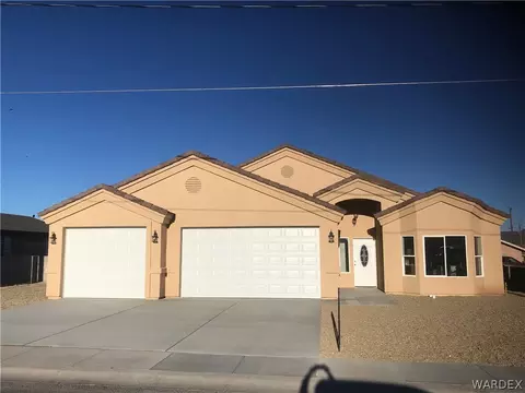 3329 N Apache St, Kingman, AZ 86401 photo 1