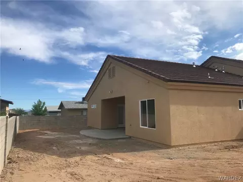 3329 N Apache St, Kingman, AZ 86401 photo 2