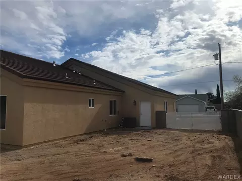 3329 N Apache St, Kingman, AZ 86401 photo 3