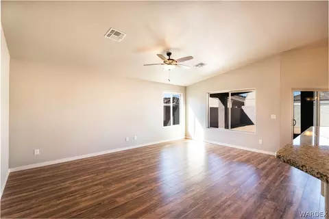 3869 E Suffock Ave, Kingman, AZ 86409 photo 8