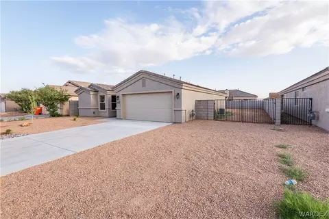 3815 E Suffock Ave, Kingman, AZ 86409 photo 2