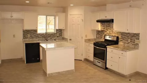 3162 E Thompson Ave, Kingman, AZ 86409 photo 6