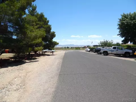 1365 E Mcvicar Ave, Kingman, AZ 86409 photo 3