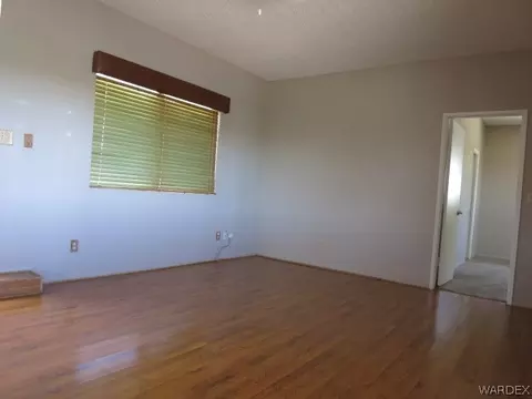 720 E Oak St, Kingman, AZ 86401 photo 4
