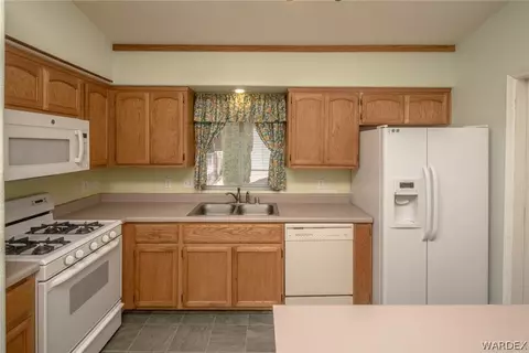 2176 E Mcvicar Ave, Kingman, AZ 86409 photo 17