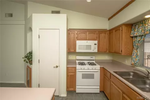 2176 E Mcvicar Ave, Kingman, AZ 86409 photo 20