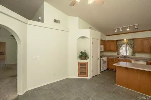 2176 E Mcvicar Ave, Kingman, AZ 86409 photo 15